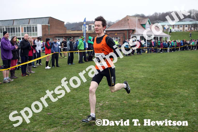 Durham City 3rd leg senior mens Durham Cathedral Relays. Photo: David T. Hewitson/Sports for All Pics